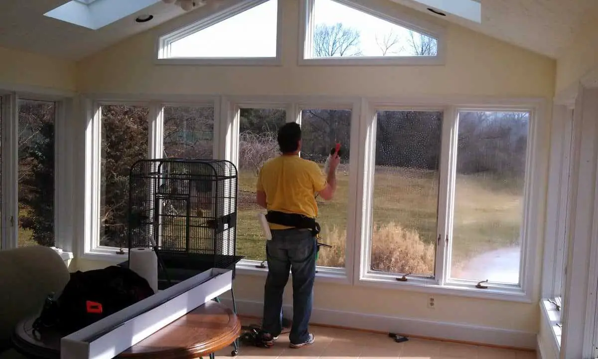 Does tinting home windows save energy