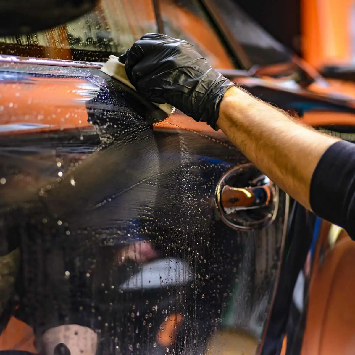 How to clean car windows with tint